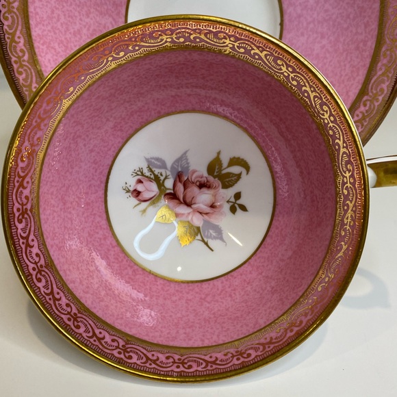 Vtg Aynsley Hand Painted Teacup and Saucer Pink Rose Pink Marble Like Gold Trim - Picture 4 of 10